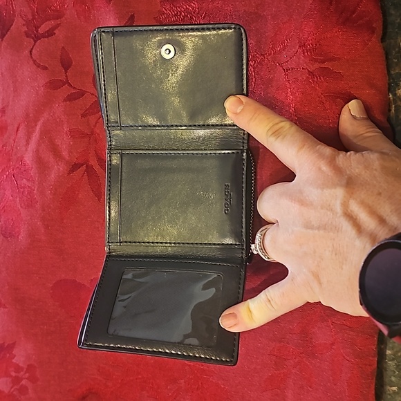 NWOT Coach mini wallet - Picture 4 of 4